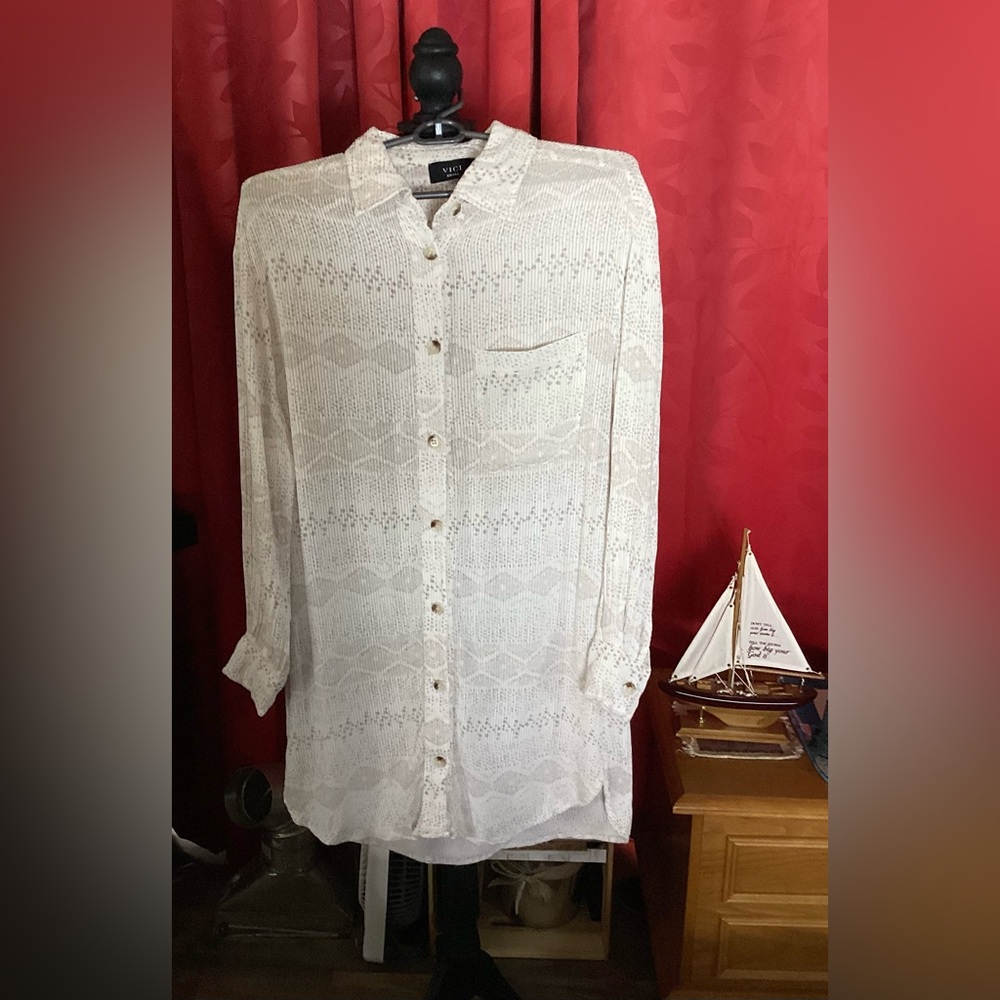 Vici Cream Patterned Button-Down Shirt